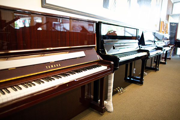 Display piano